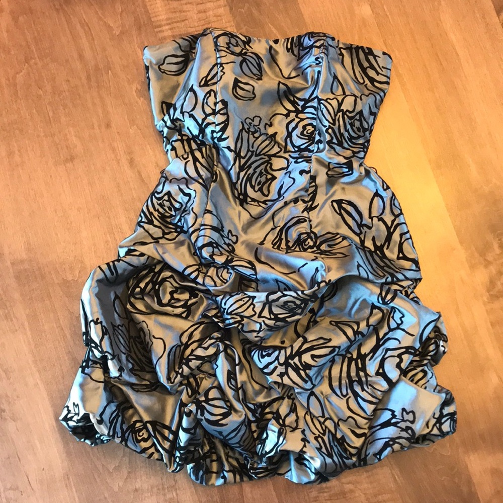 Strapless Formal Dress